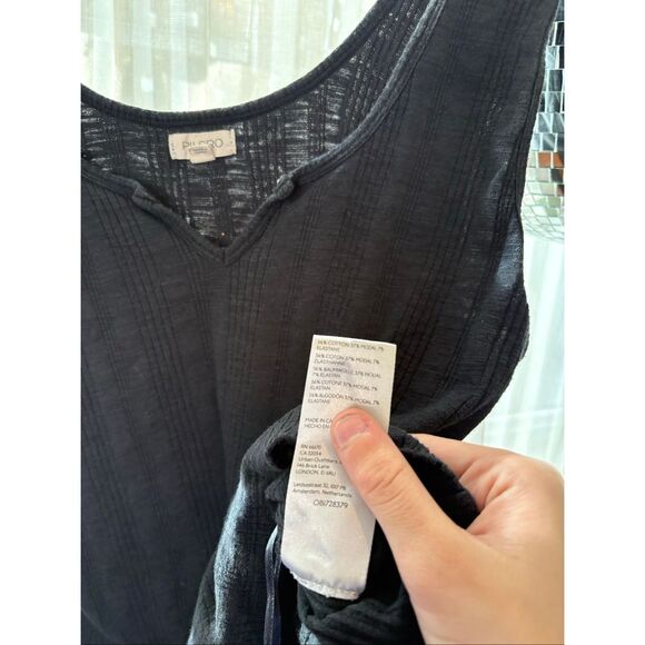 Pilcro Notched Charcoal Gray Tank - Picture 3 of 6